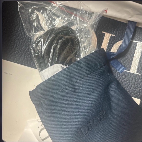 Dior Men's Black Mesh & Leather Chunky-Sole Sneakers with Cream Midsole - Picture 4 of 8